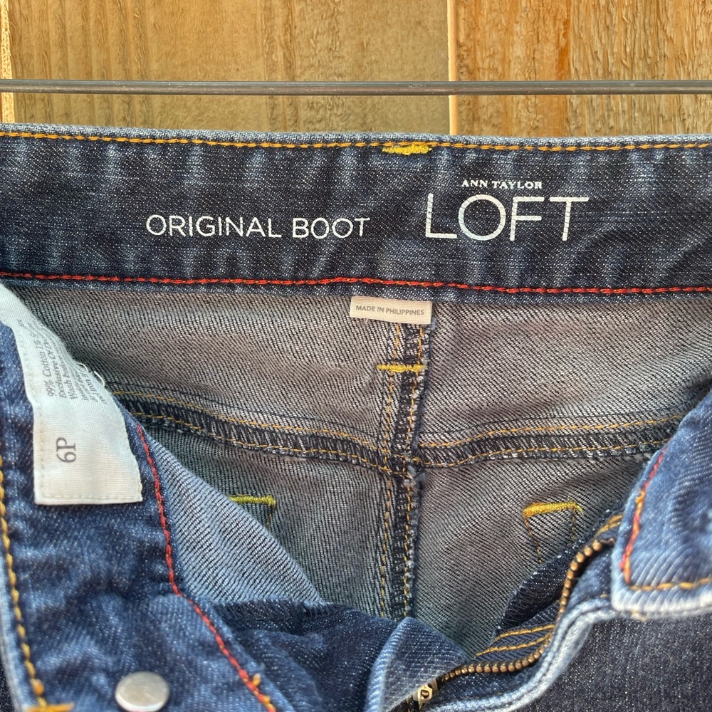 Ann Taylor Loft 5 Pocket Dark Blue Denim Original Boot Cut Jeans Size 6 Petite - Picture 7 of 10